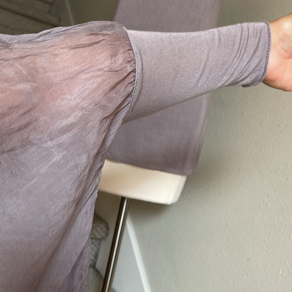 Sofia Sz M (?) Light Gray Oversized Silk Blouse. Made in Italy - Picture 11 of 16